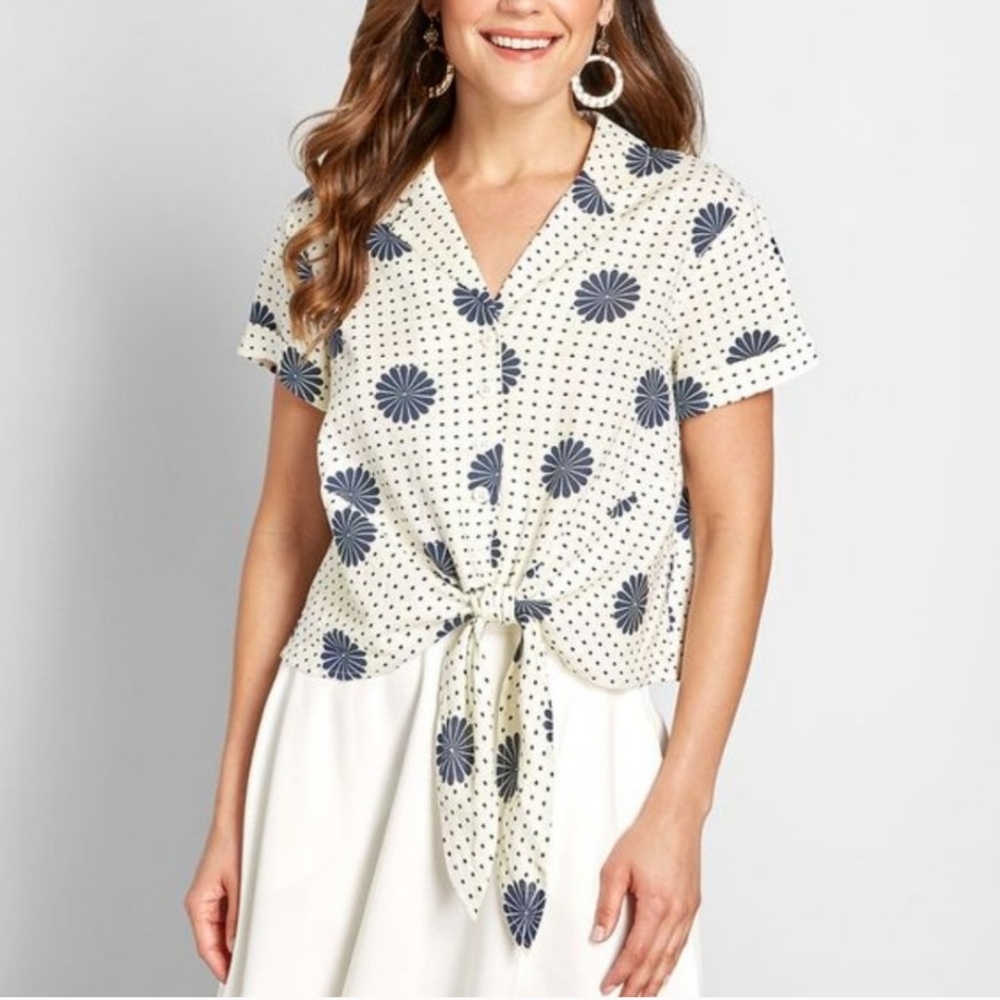NWT ModCloth Wisely Button Down Floral Dot Shirt